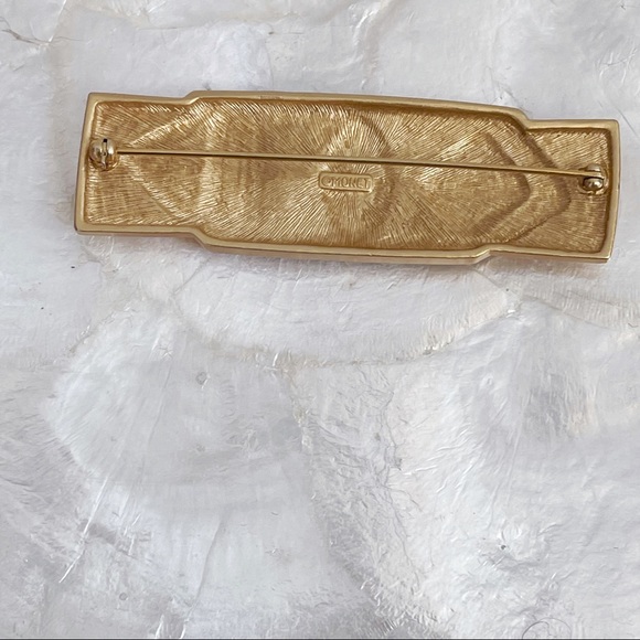 Vintage Monet Gold Tone Enamel Statement Brooch - Picture 5 of 9